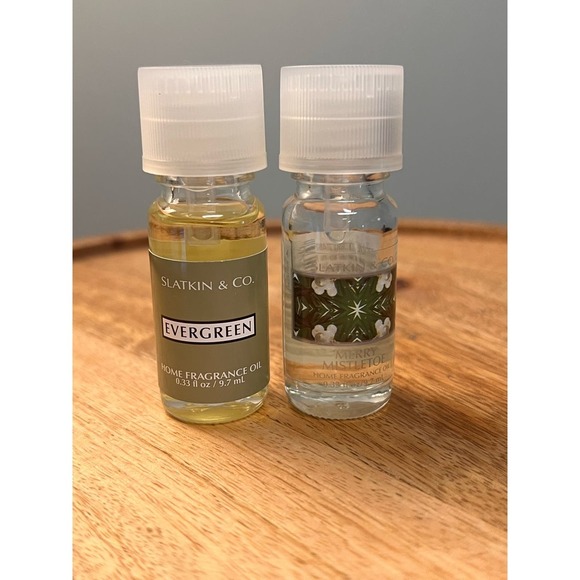Bath & Body Works Slatkin & Co. Evergreen & Merry Mistletoe Fragrance oil - Picture 1 of 7